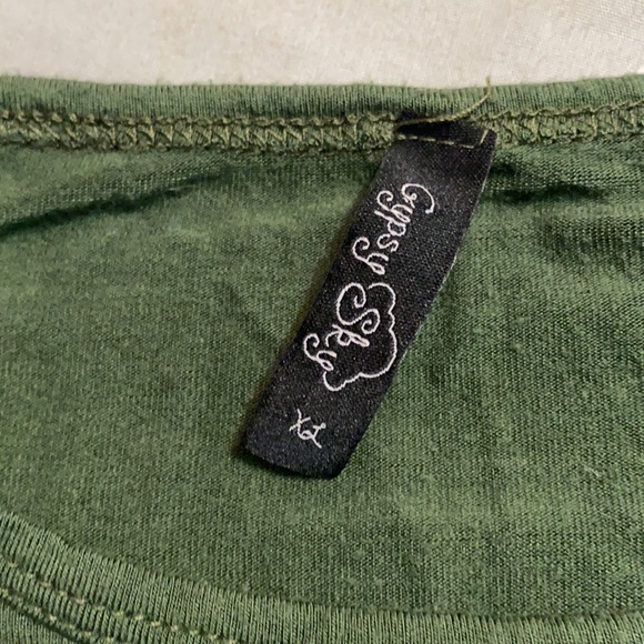 Muscle top in olive - Picture 2 of 3